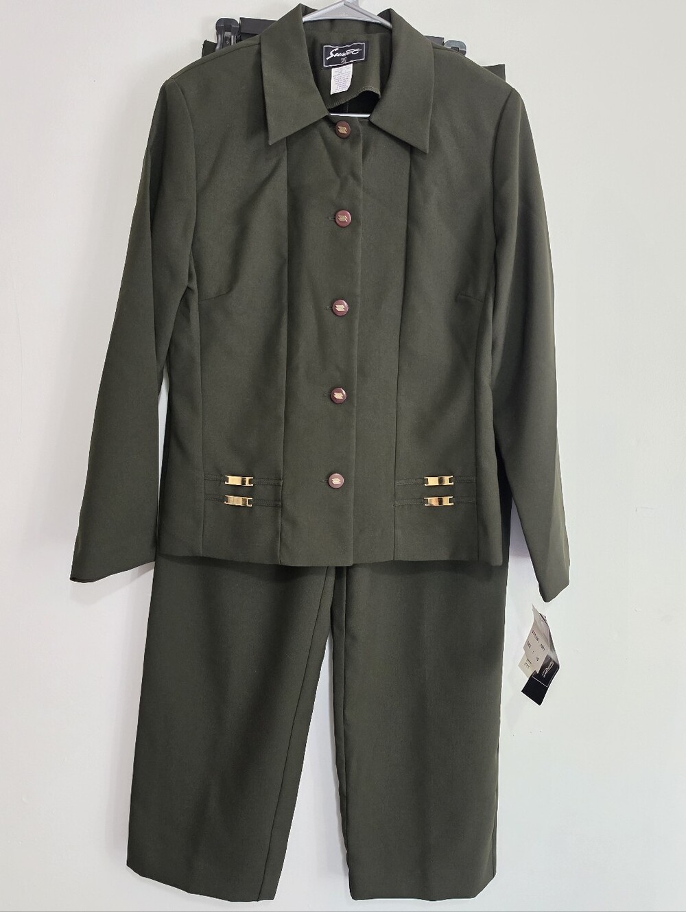 Vintage Sweet Suit Olive Green 2 Piece Pant Suit Set Gold Accent Size 10 NWT